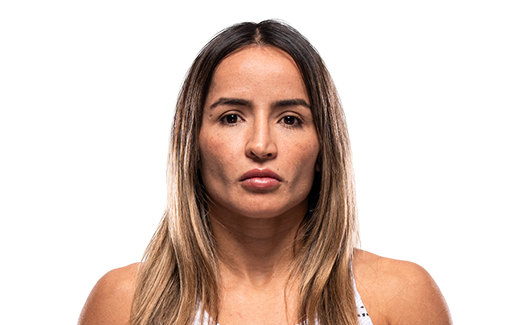 Talita Alencar headshot