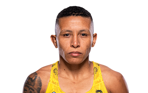 Josiane Nunes headshot